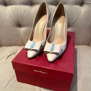 Almost new Salvatore Ferragamo Pumps